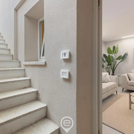 Estay - Luxury Ginevra 3 קניגיונה