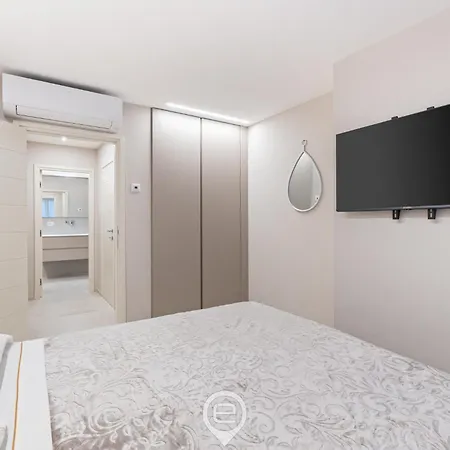 Estay - Luxury Ginevra 3 *